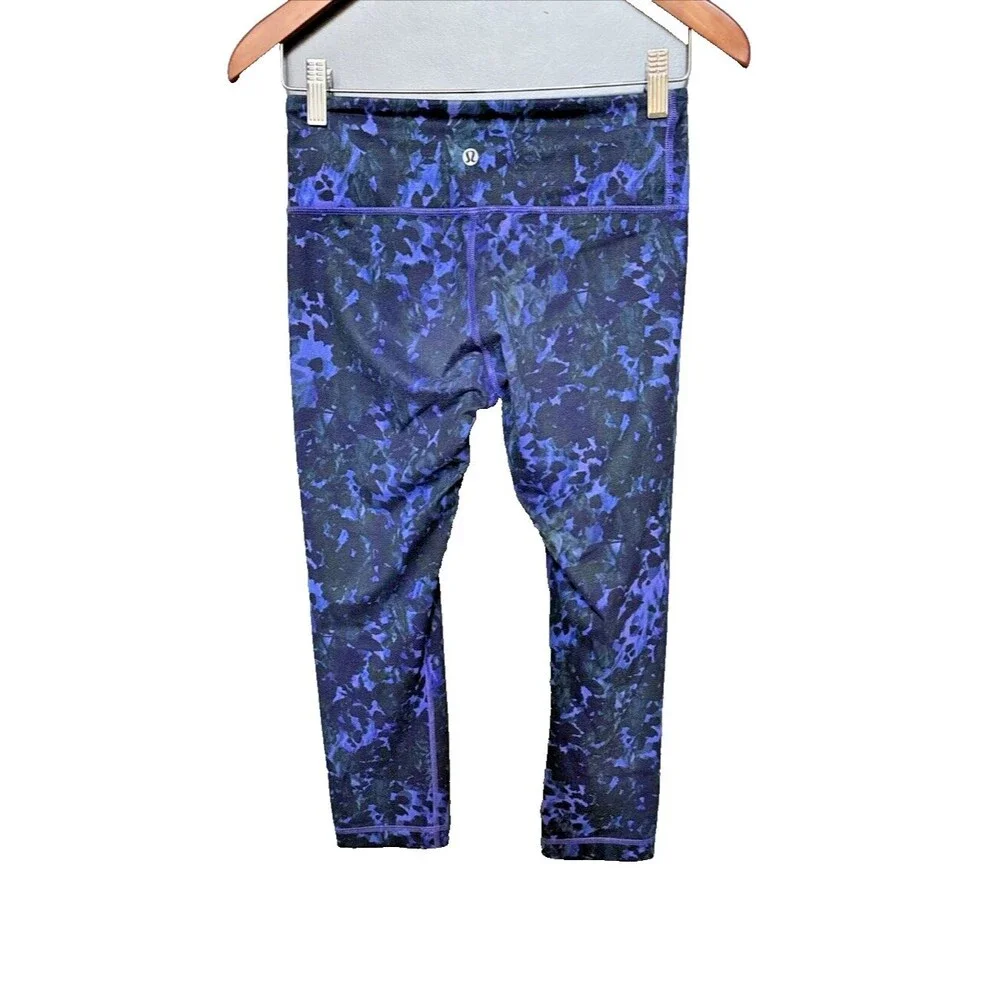 Lululemon Wunder Under Crop Leggings Sz 6 22” Multicolor Print Yoga Gym